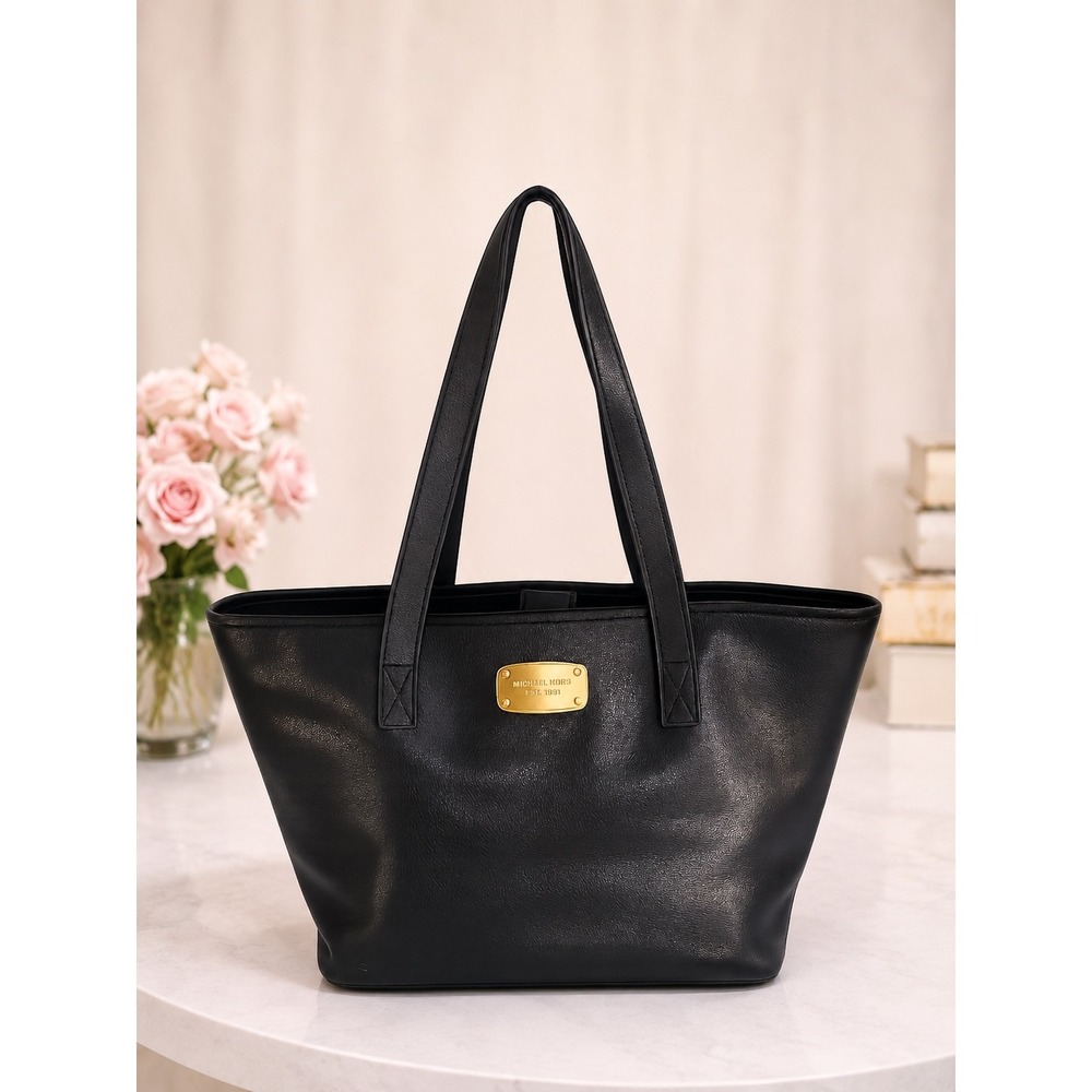 Michael Kors Jet Set Tote‎ Women Medium Black Pebbled Leather Gold Logo Bag